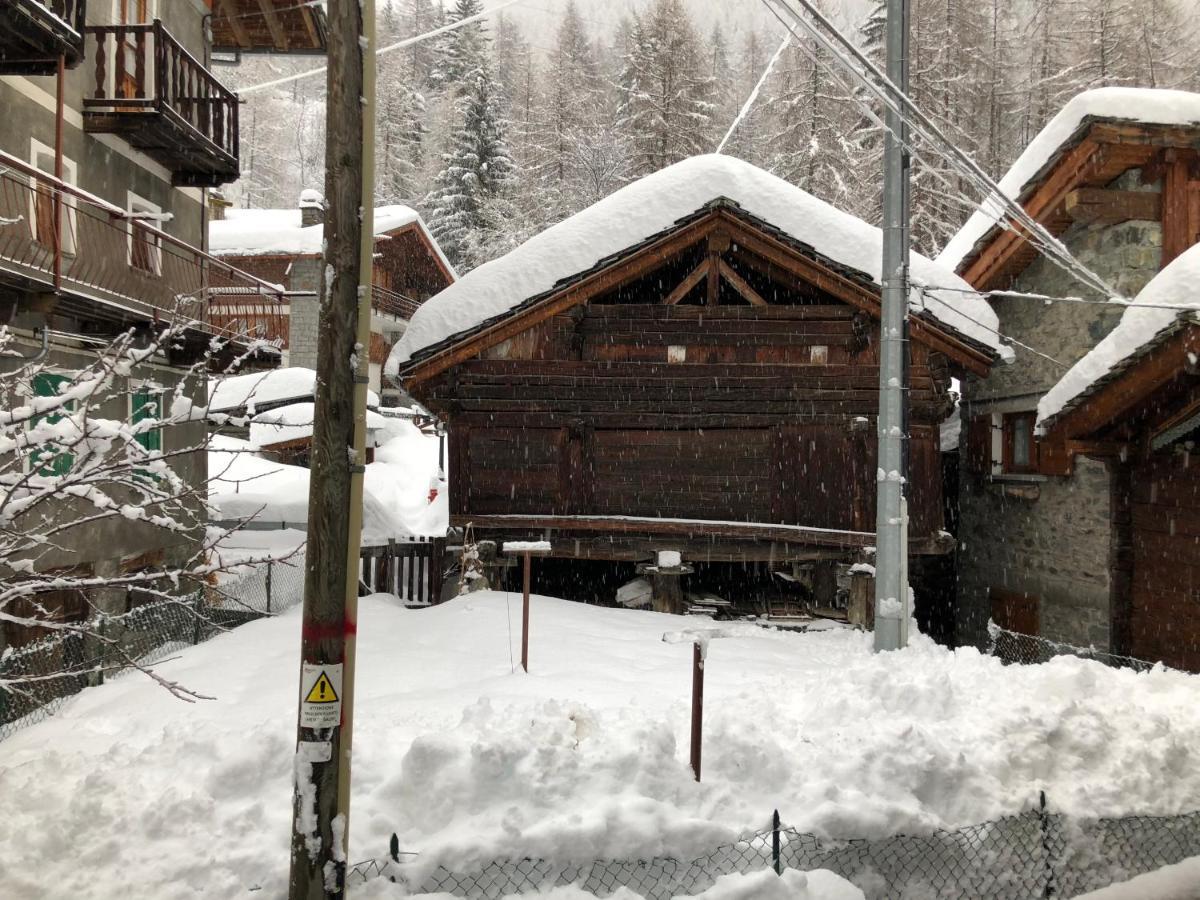 Chalet Cretaz Валтурненче Екстериор снимка